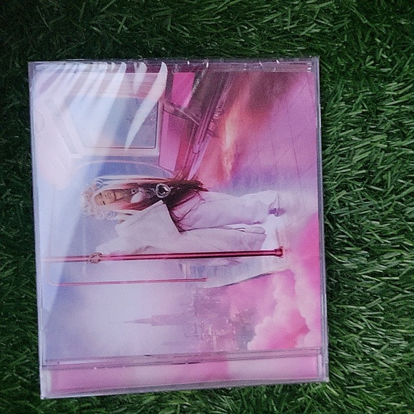 NICKI MINAJ SIGNED PINK FRIDAY 2 SIGNED CD x1 - Picture 3 of 12